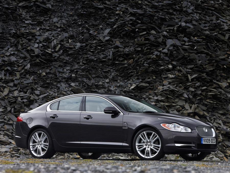  Jaguar XF Diesel S 2009 года  (фото 42 из 82)